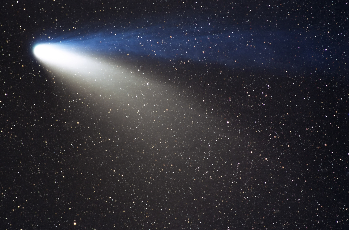 fotografia di telescopi della cometa Hale-Bopp